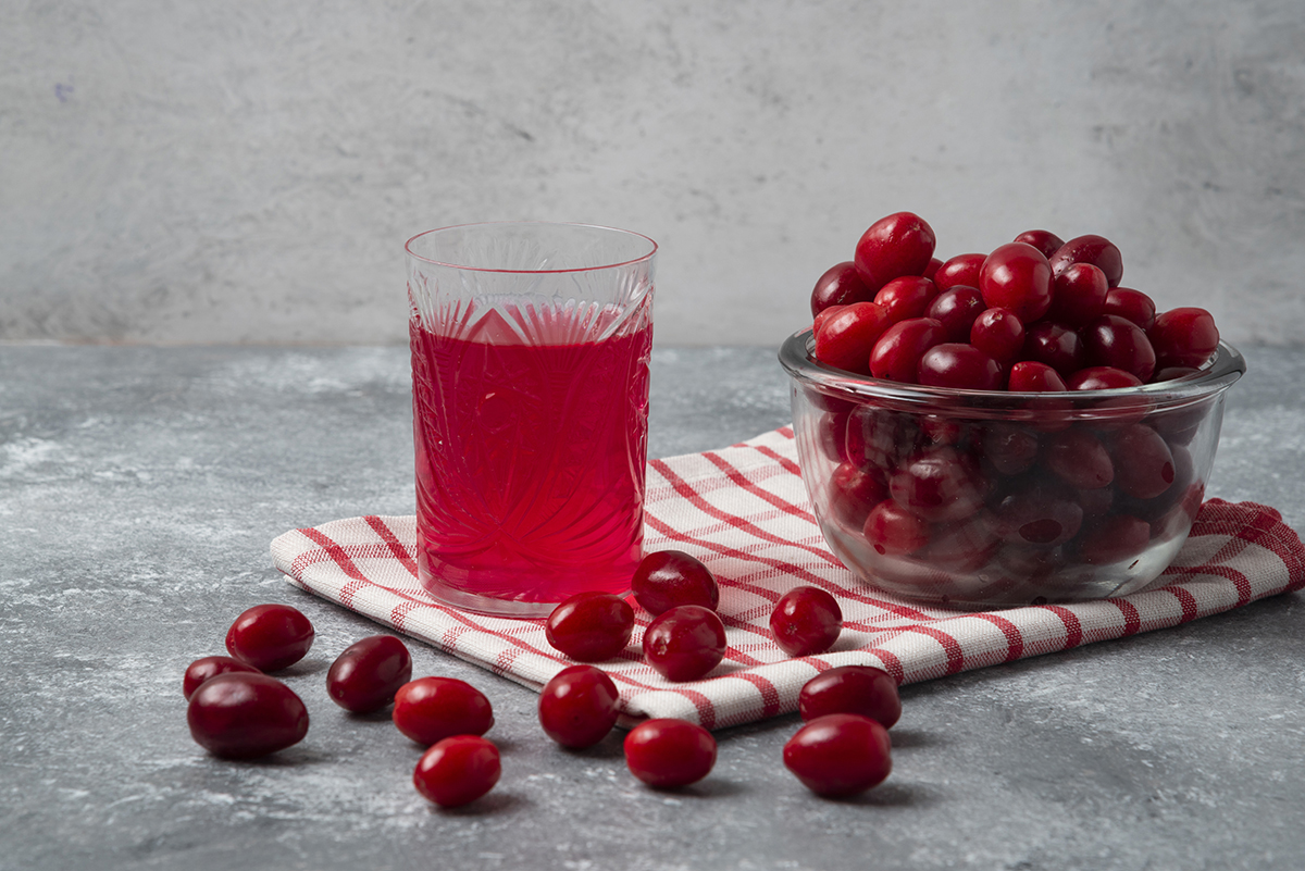 新鮮蔓越莓和果汁